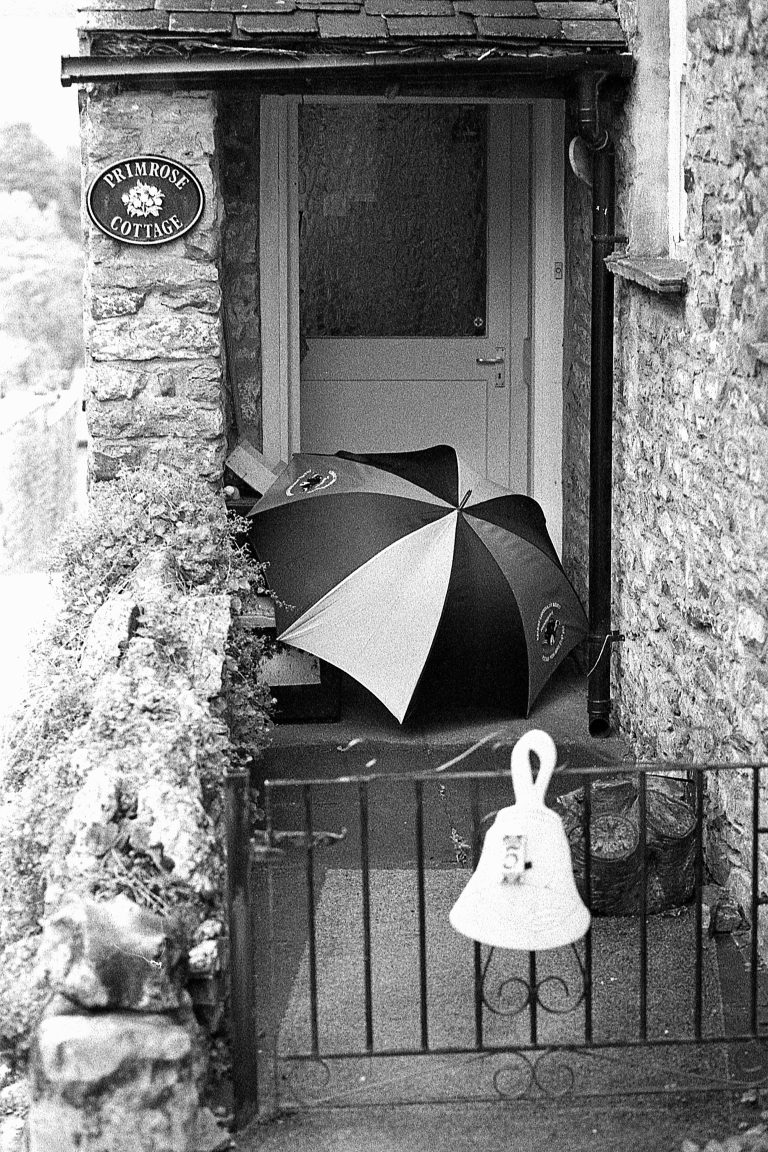 Street photo in Carnforth, United Kingdom by Chris Bennett