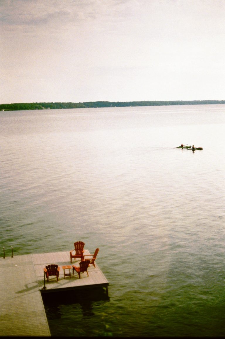Street photo in Barrie, Canada by Alv Vin