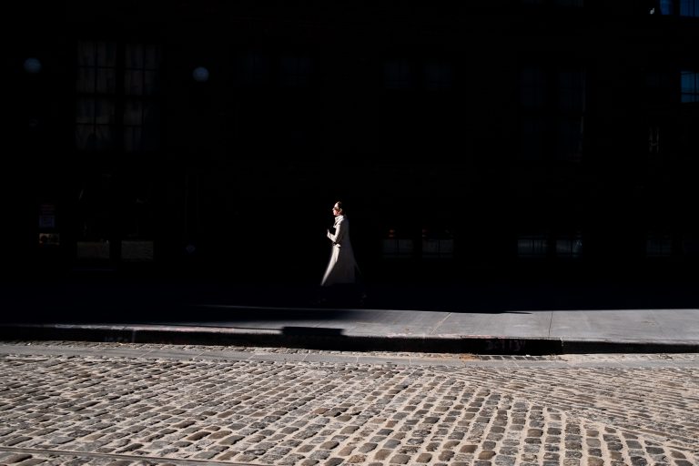 Street photo in New York, United States by Stefan Gawlick
