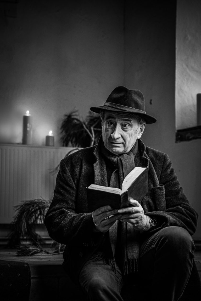 Street photo in Lowestoft, United Kingdom by Adam Barnes