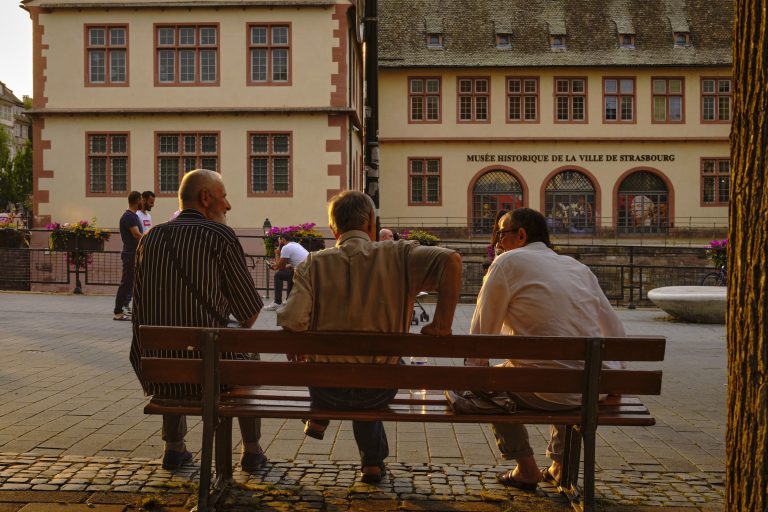 Street photo in Strasbourg, France by Nico Liefländer