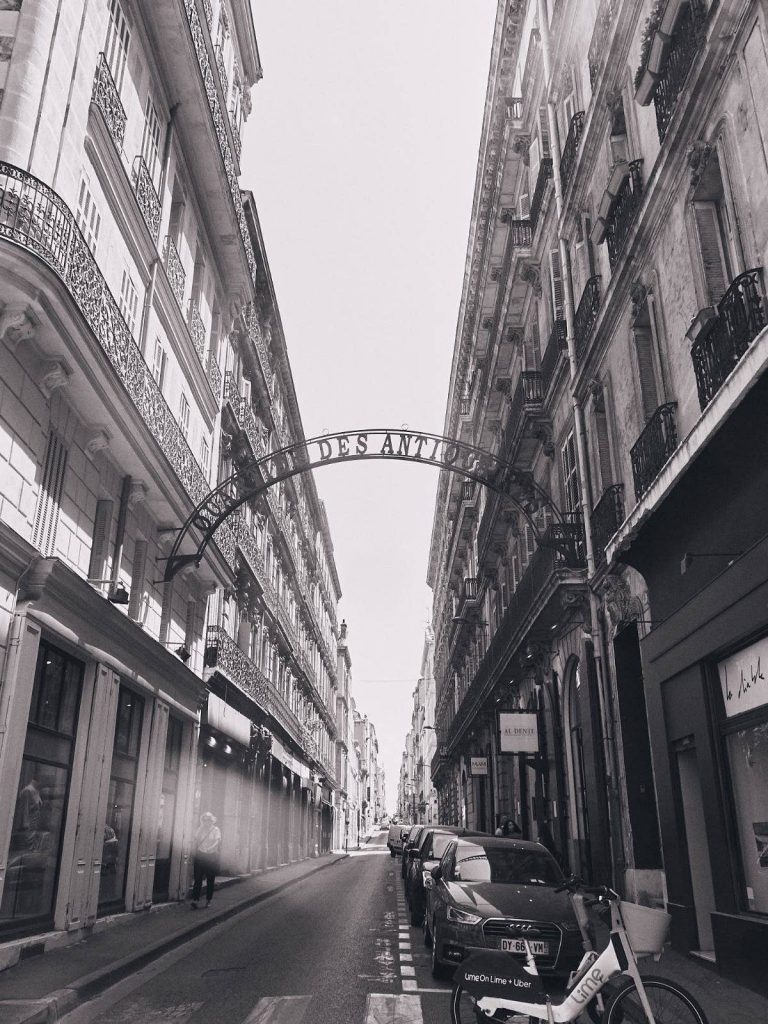 Photo by Elise Michely