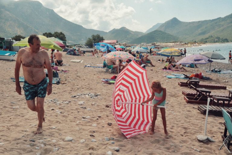 Street photo in Buljarica Beach, Montenegro by Vedran Peruničić