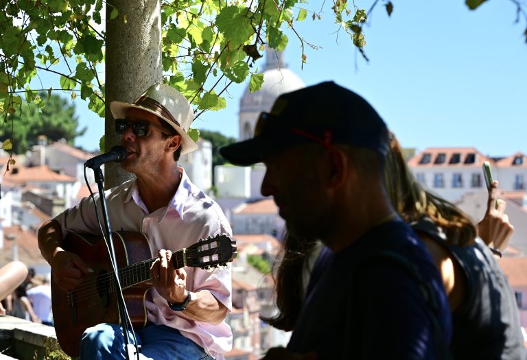 Photo by Américo Sequeira