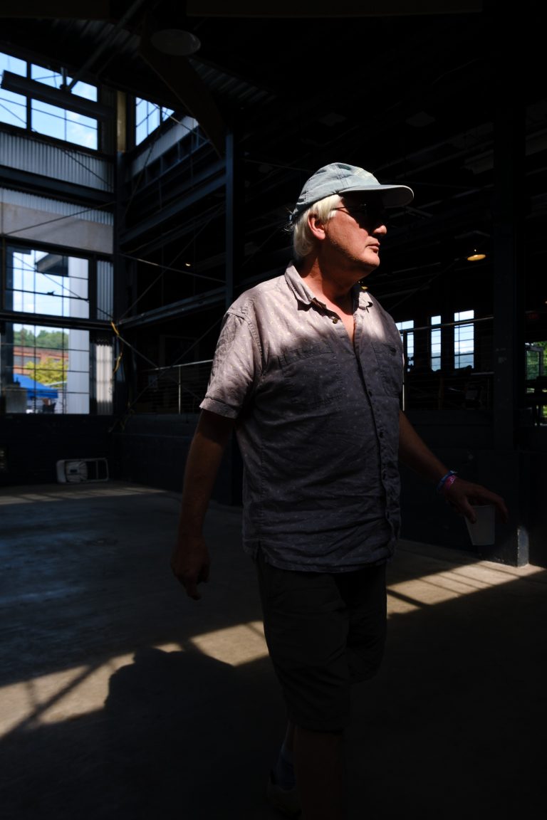 Street photo in Johnstown, United States by Nico de Vries