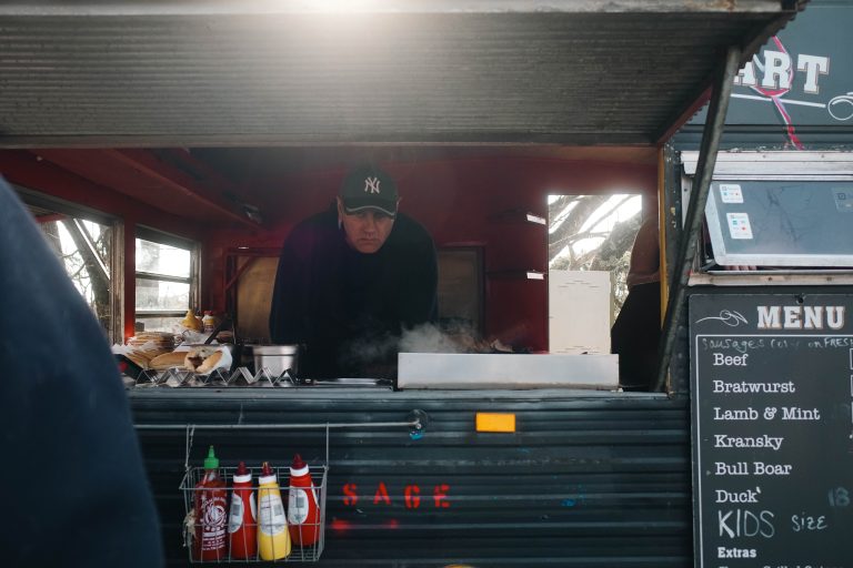 Street photo in Daylesford, Australia by Jaycee Chong