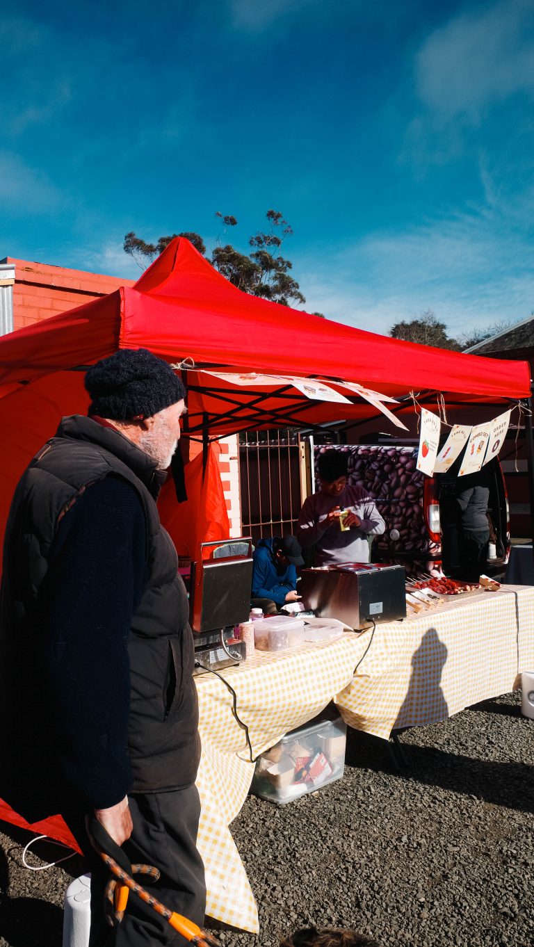 Street photo in Daylesford, Australia by Jaycee Chong