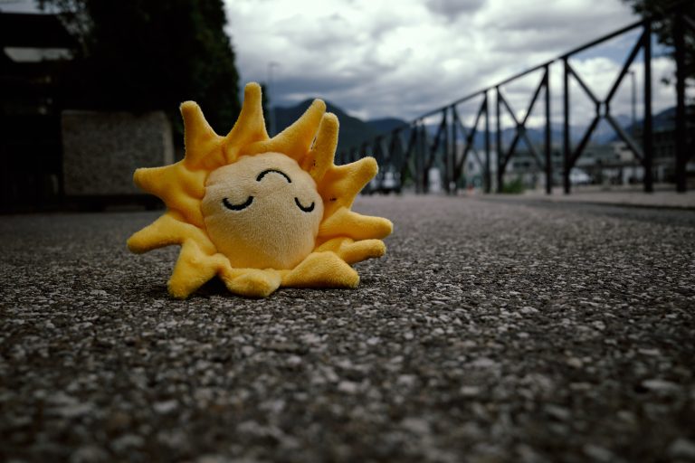 Street photo in Bolzano, Italy by Tim Schardt