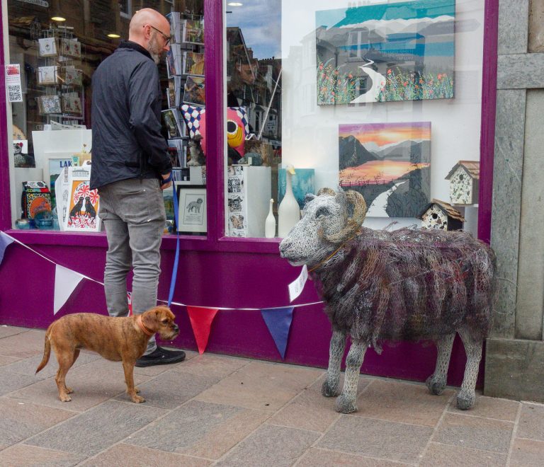 Street photo in Keswick, United Kingdom by Robert Gates