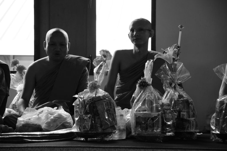 Street photo in Rangsit, Thailand by Peter Baltes