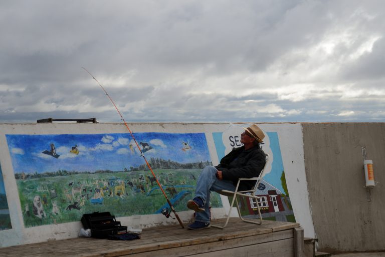 Street photo in Gimli, Canada by Mike Carter