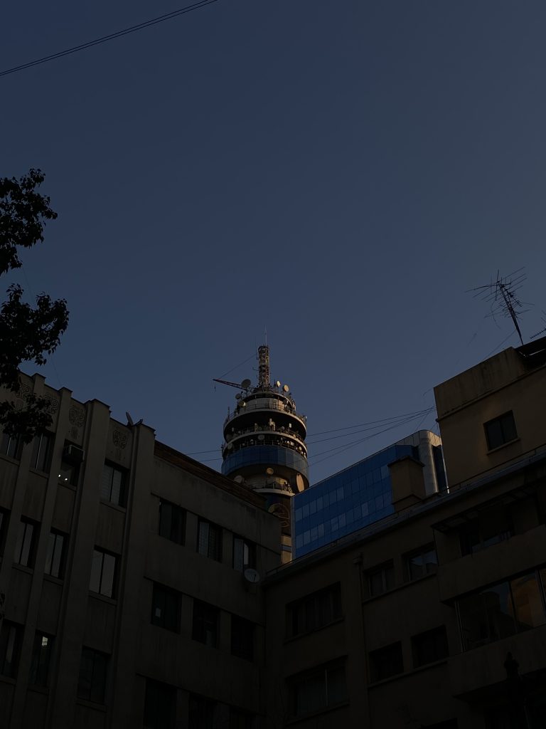 Street photo in Santiago, Chile by Marcelo Huerta