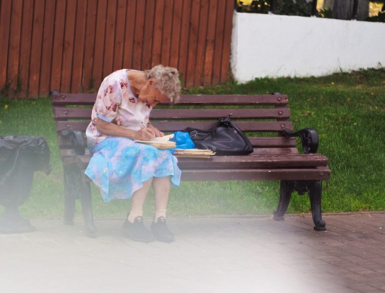 Street photo in Vladimir, Russia by Max Nefo