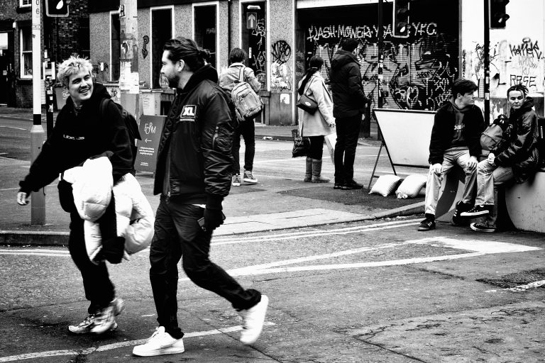 Street photo in Manchester, United Kingdom by Tracey Richards