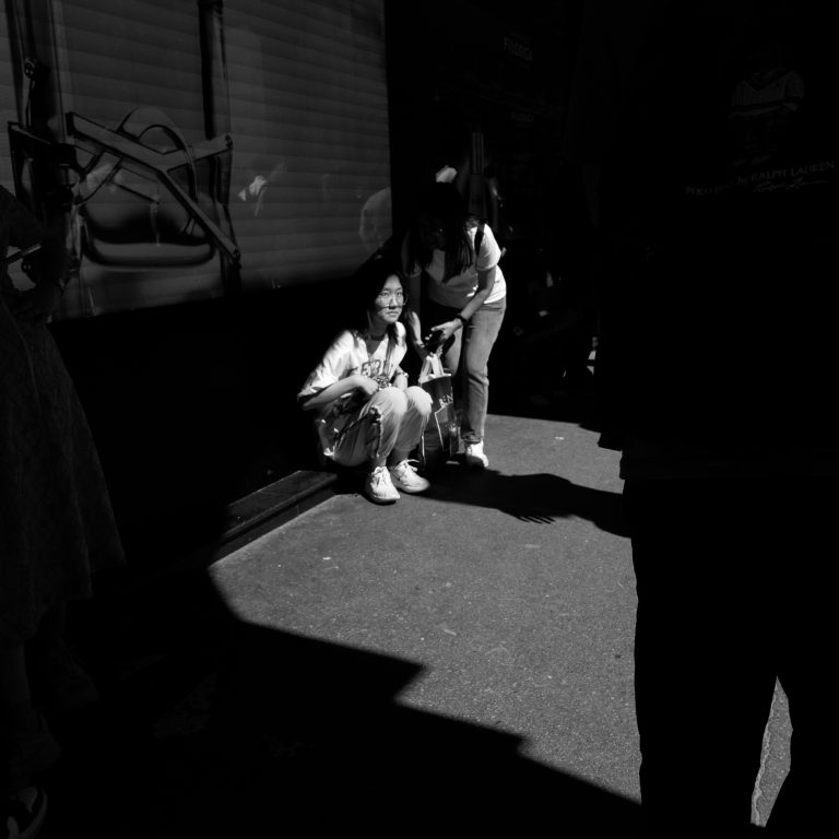 Photo by Victor Magnien