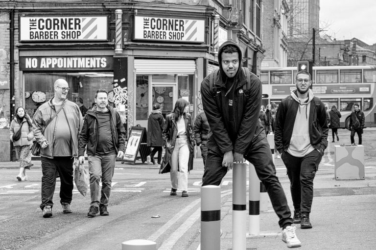 Street photo in Manchester, United Kingdom by Tracey Richards