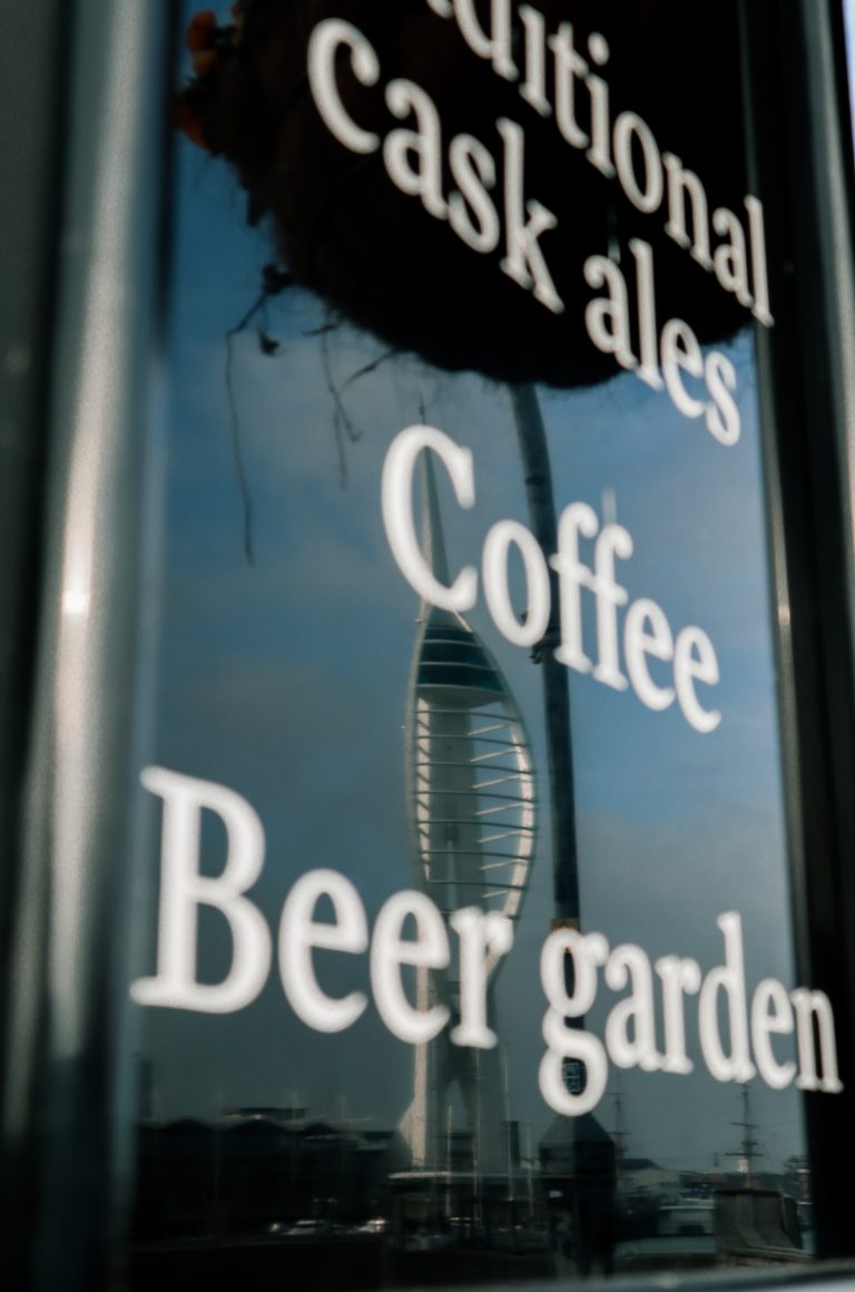 Street photo in Portsmouth, United Kingdom by Thomas Baxter