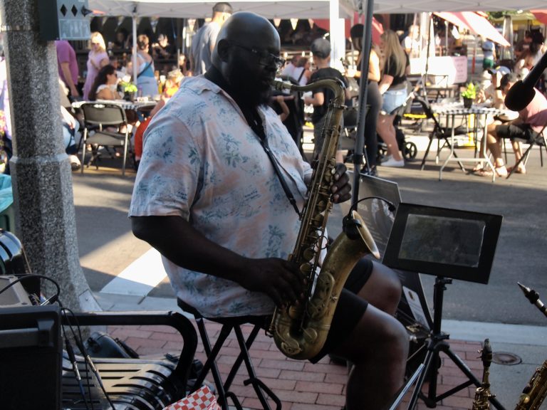 Street photo in La Mesa, United States by Ron Ortiz