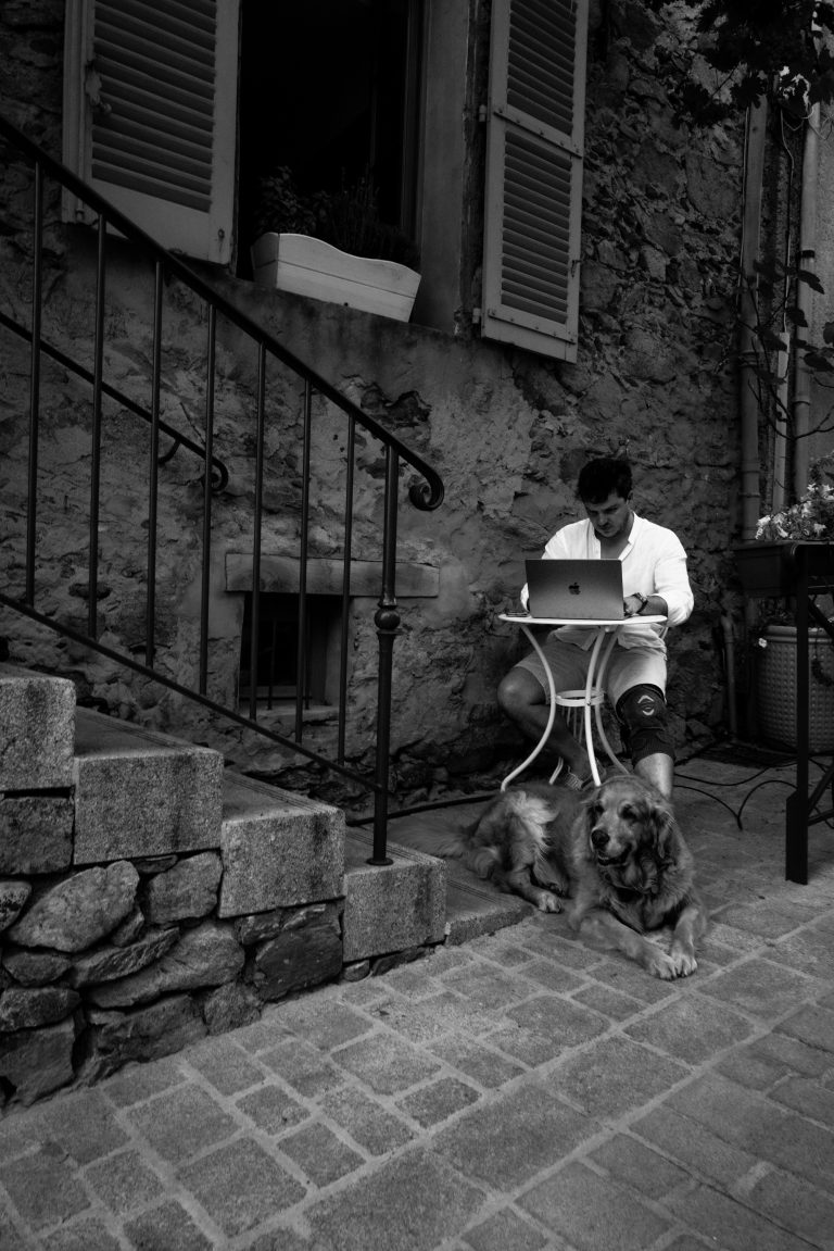 Street photo in Saint-Tropez, France by Krzysztof Hoffman