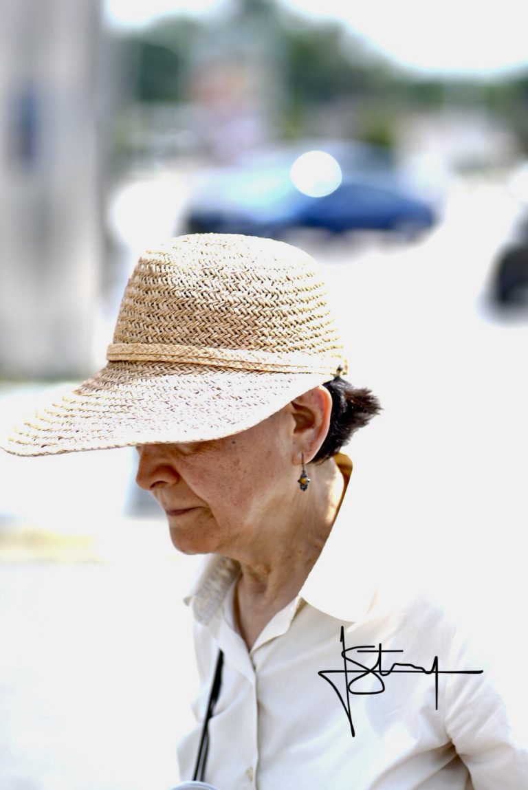 Street photo in the United States by Strasser Gozev