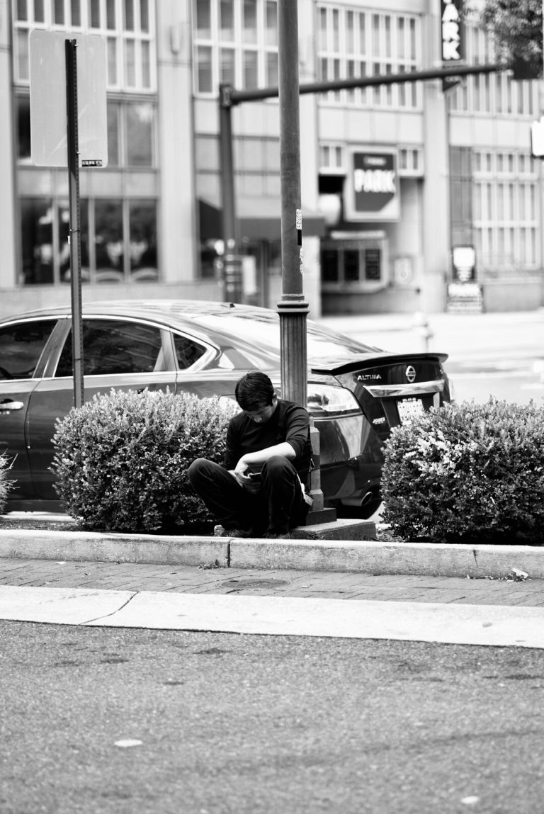 Street photo in Baltimore, United States by Strasser Gozev