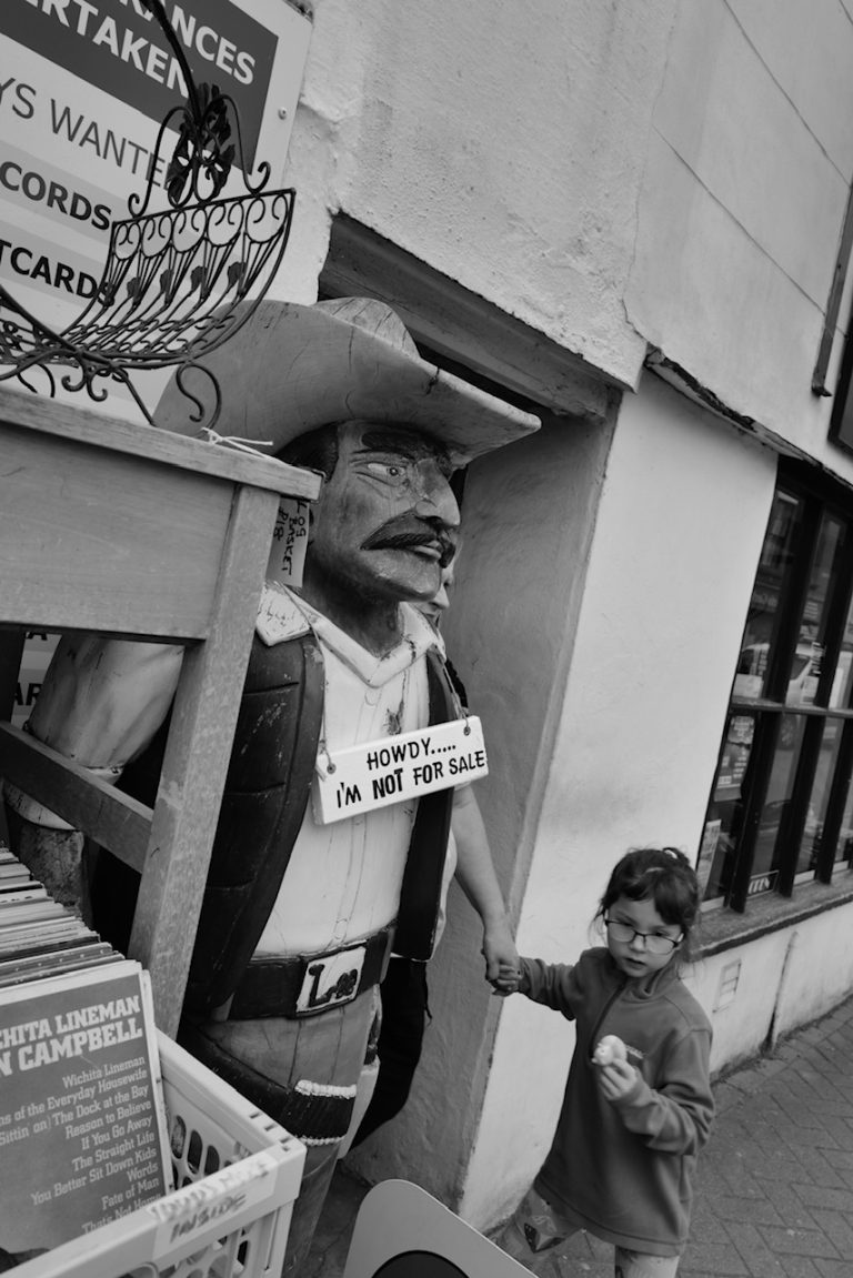 Street photo in Ross-on-Wye, United Kingdom by Alison Ball