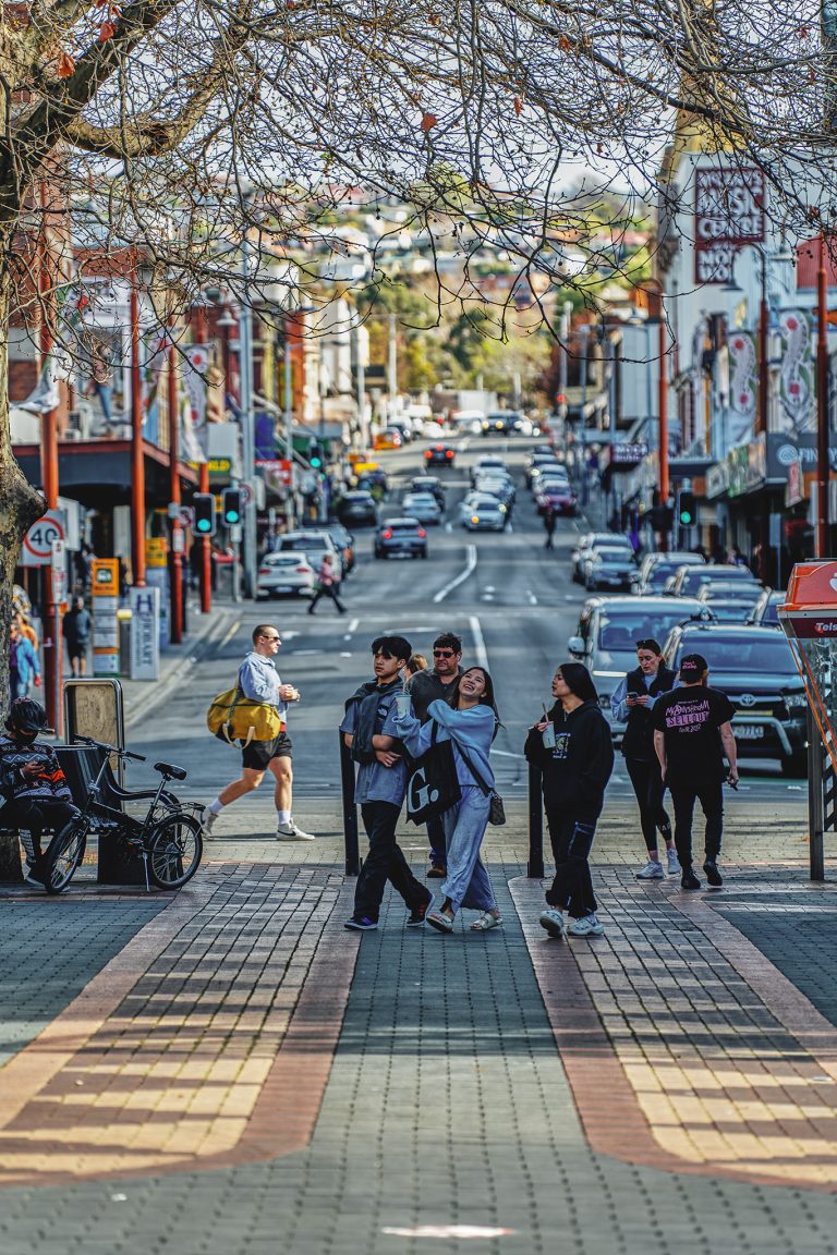 Street photo in Hobart, Australia by Simon Gregory
