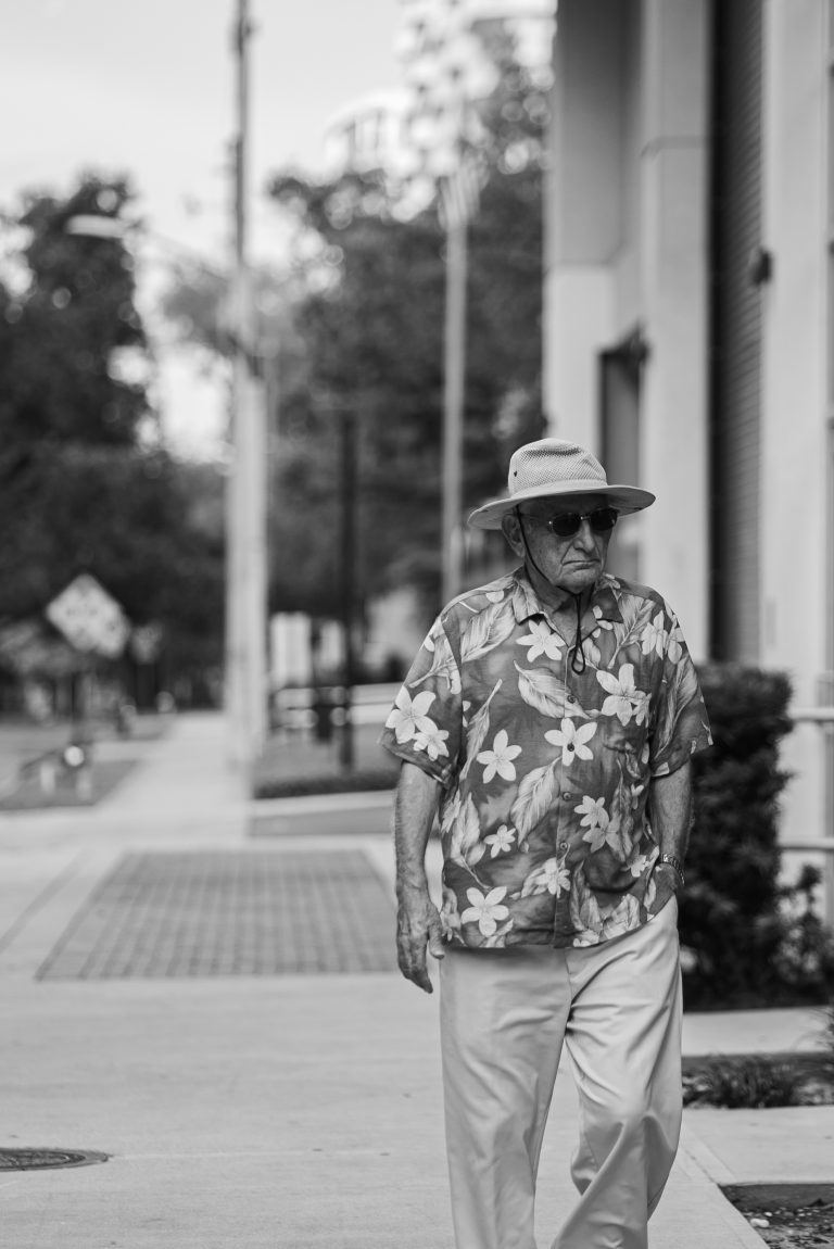 Street photo in Orlando, United States by Richard Buchanan