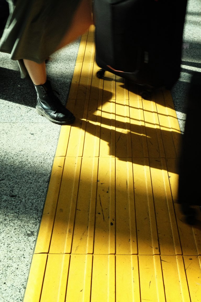 Street photo in Fiumicino, Italy by Dirk Sterzik