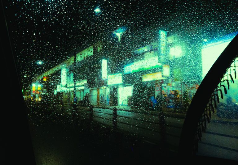 Street photo in Barishal, Bangladesh by Mustavi Taofee