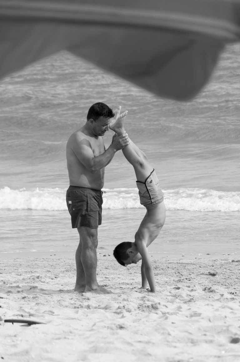 Street photo in Albufeira, Portugal by Antonio Da Silva