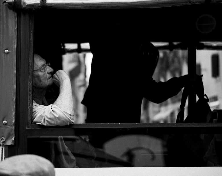 Street photo in Verona, Italy by Riccardo Natali