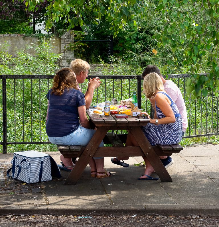Street photo in Abingdon, United Kingdom by Flick Merauld