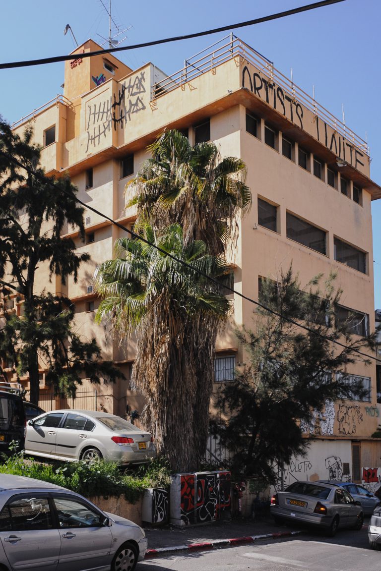 Photo by Alex Martinyuk