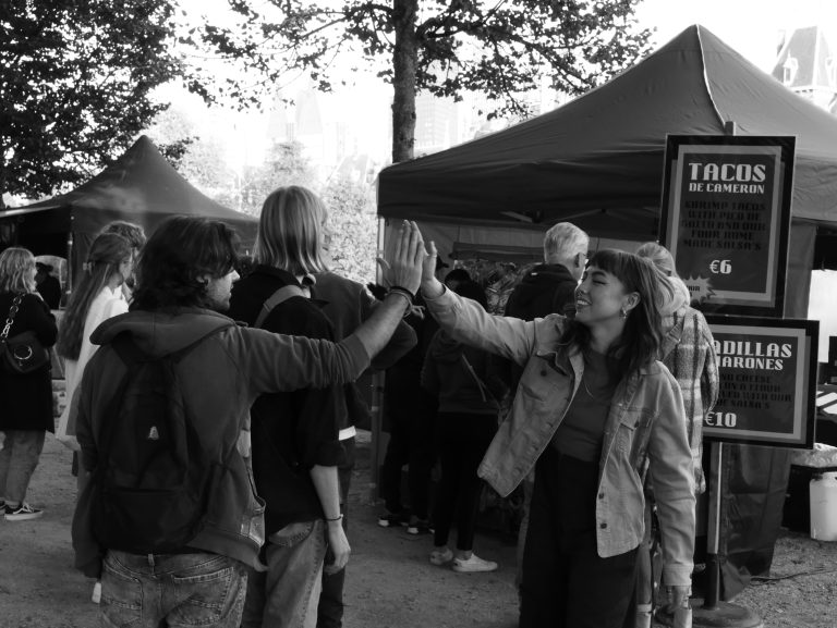 Street photo in Het Binnenhof, Netherlands by Chiara C.