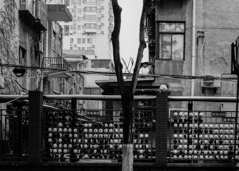 Street photo in Xi'An, China by Veit Kwok