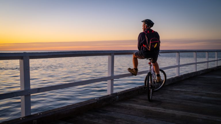 Street photo in Hervey Bay, Australia by Terry Charles
