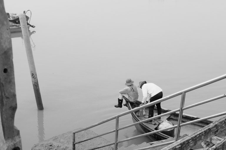 Street photo in Kukup, Malaysia by Zhi Hoong Yeap