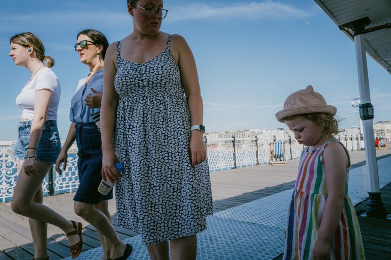 Street photo in Brighton, United Kingdom by Alan Bourne