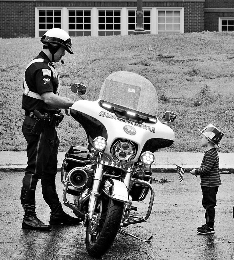 Street photo in Andover, United States by Manuel Ricardo Pérez