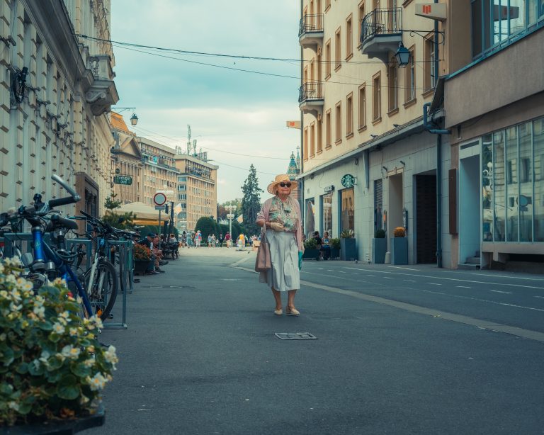 Photo by Alex Petrescu