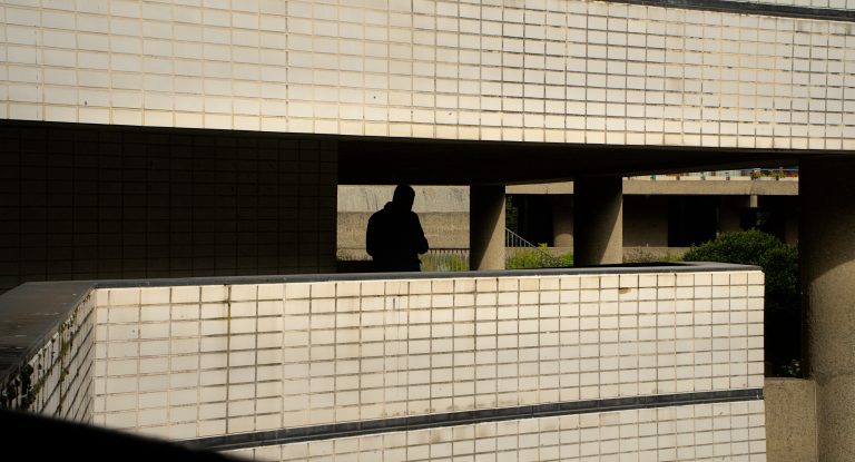 Street photo in London, United Kingdom by James Pearson