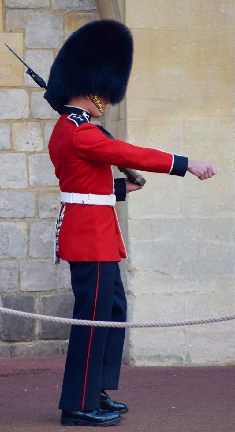 Street photo in Windsor, United Kingdom by dekku bow Photos