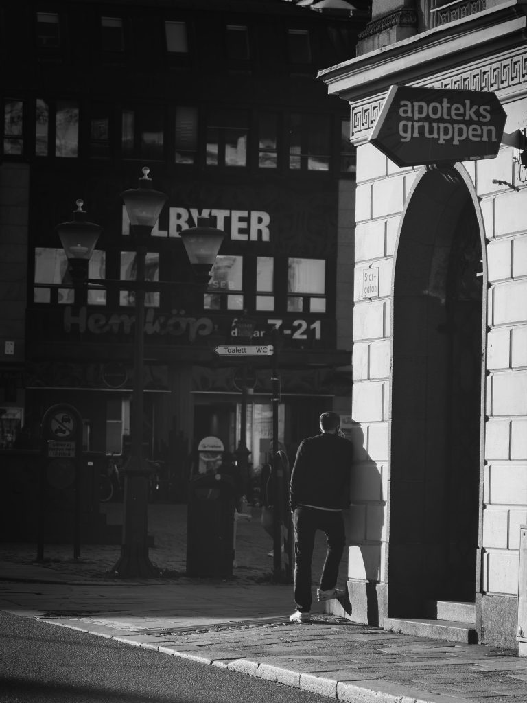 Street photo in Linköping, Sweden by Stefan Maass