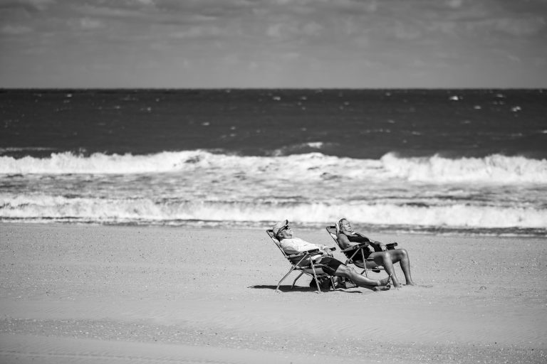 Street photo in Virginia Beach, United States by Eric Hattey