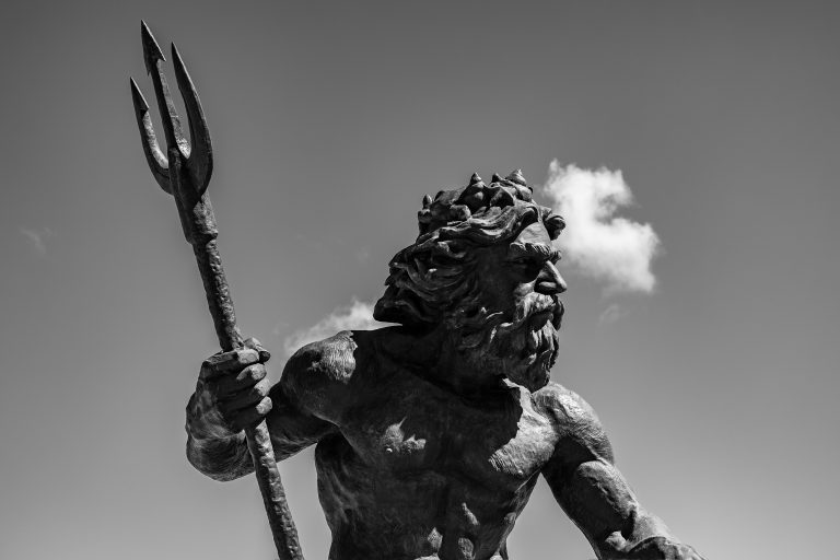 Street photo in Virginia Beach, United States by Eric Hattey