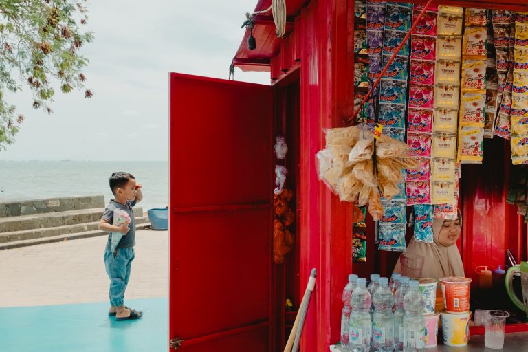 Street photo in Toboali, Indonesia by Yogie Orientama