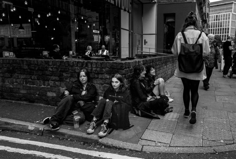 Street photo in Manchester, United Kingdom by John Heatley