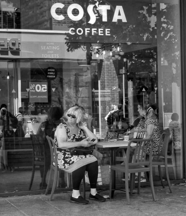 Street photo in Uxbridge, United Kingdom by Jeff Charles