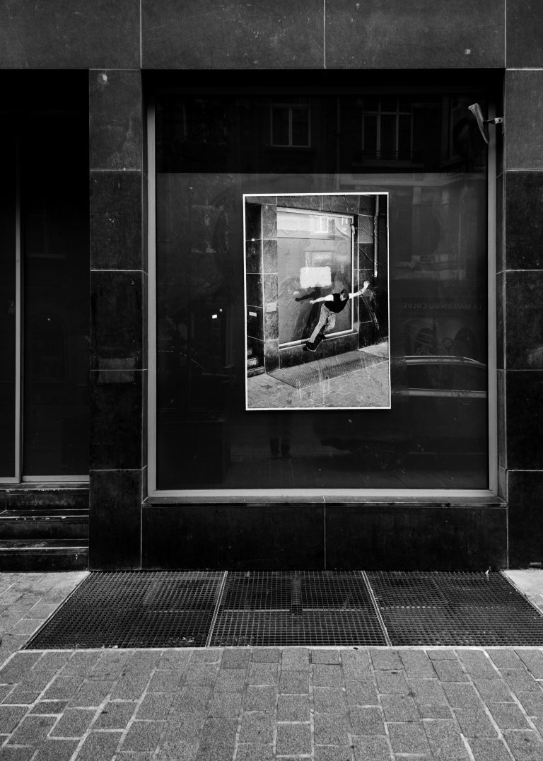 Street photo in Lille, France by Stephane Bihan